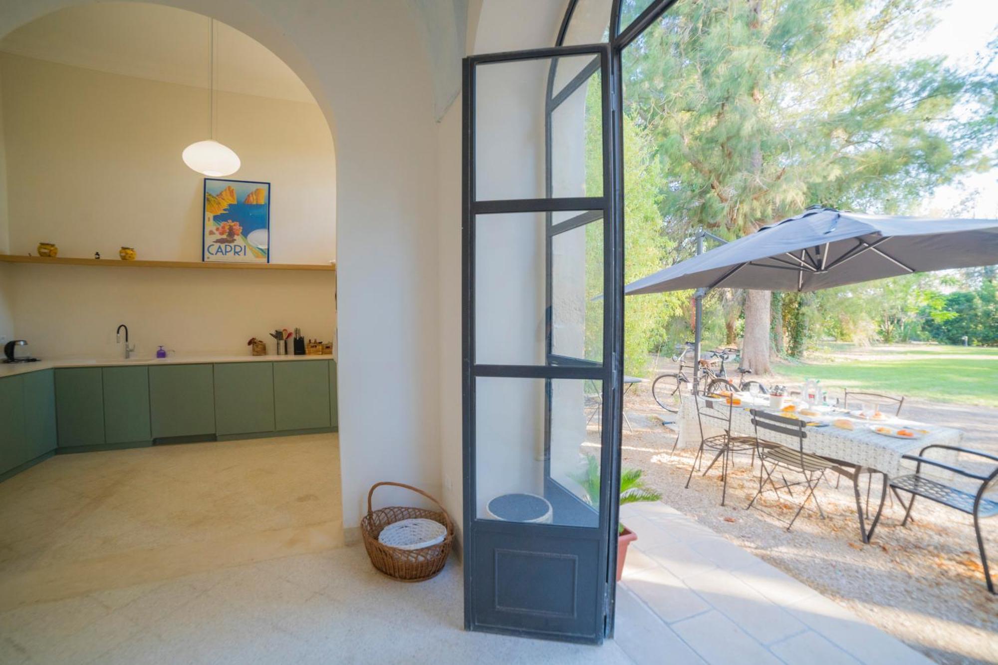 Villa Vallone Apartments 加拉蒂纳 外观 照片