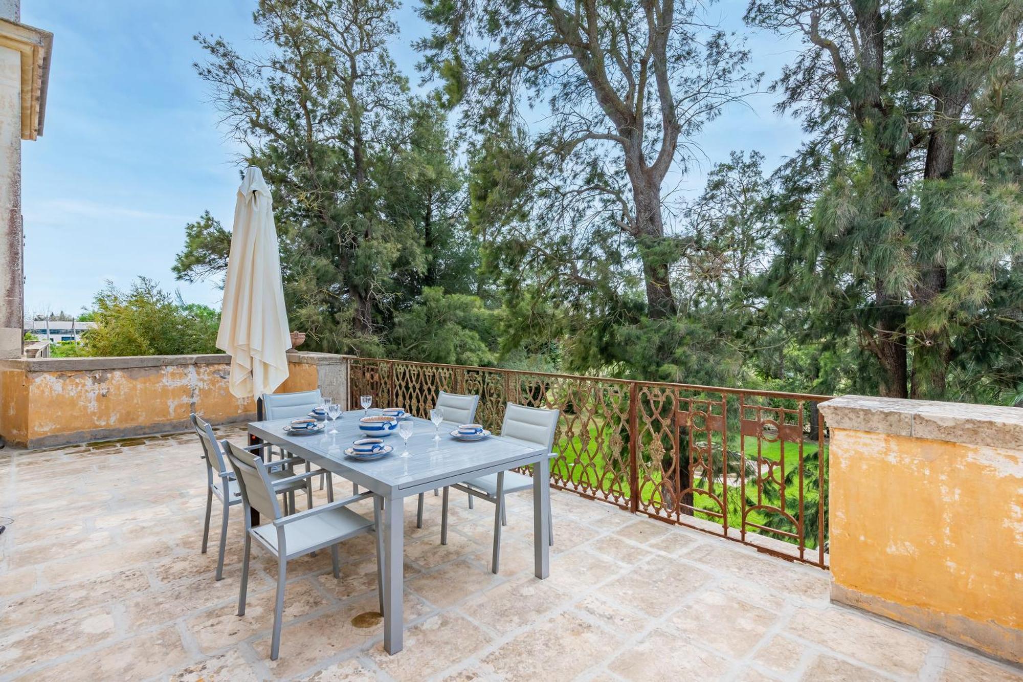 Villa Vallone Apartments 加拉蒂纳 外观 照片